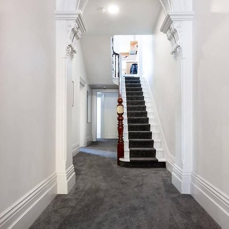 Generous Victorian Terrace In Cbd - Parking & Wifi Apartment Launceston Exterior photo